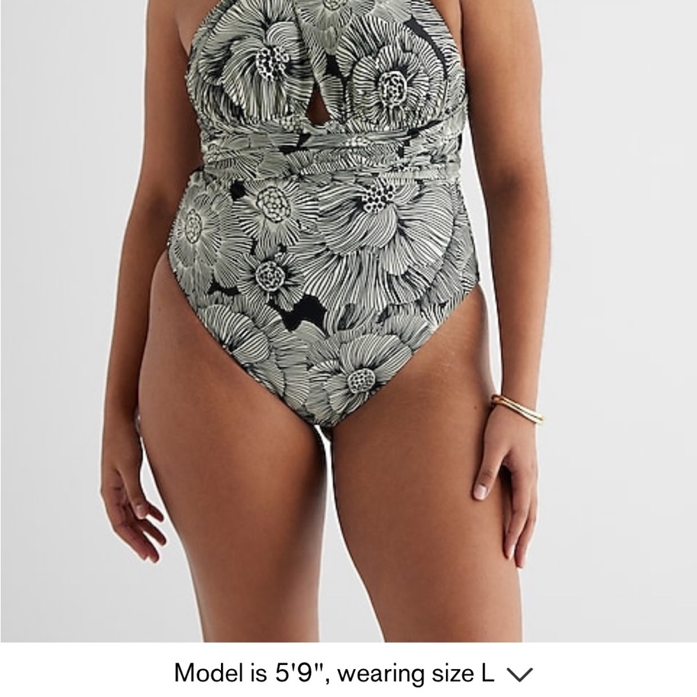 NWT Express Black and White Floral One-Piece Swimsuit - Picture 5 of 6